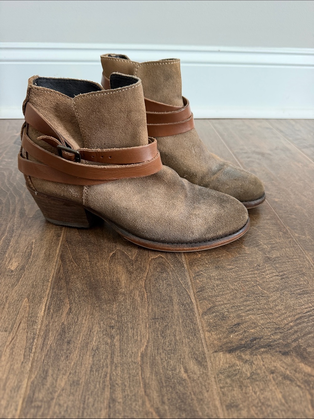 H by Hudson Horrigan boots size 37